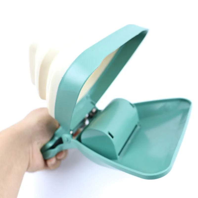 Dog Pet Travel Foldable Pooper Scooper with 1 Roll Decomposable Bags Poop Scoop Clean Pick up Excreta Cleaner